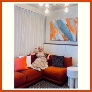 Meet your Posher, Julia